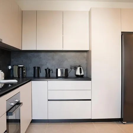 Delightful 1st Floor Xanthippis Lägenhet *