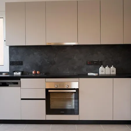 Delightful 1st Floor Xanthippis Lägenhet