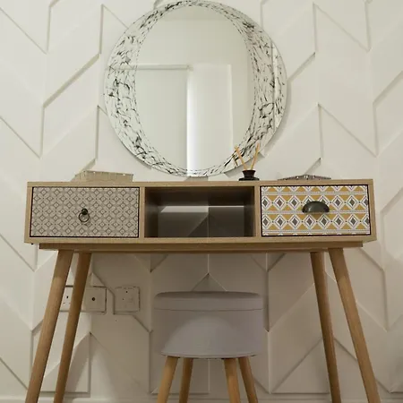 Delightful 1st Floor Xanthippis Apartment *