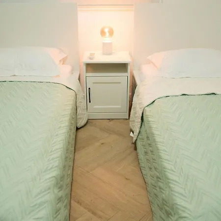 Delightful 1st Floor Xanthippis Strovolos