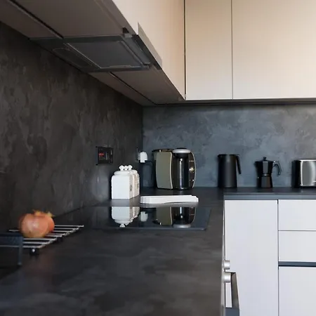 Delightful 1st Floor Xanthippis Apartment *