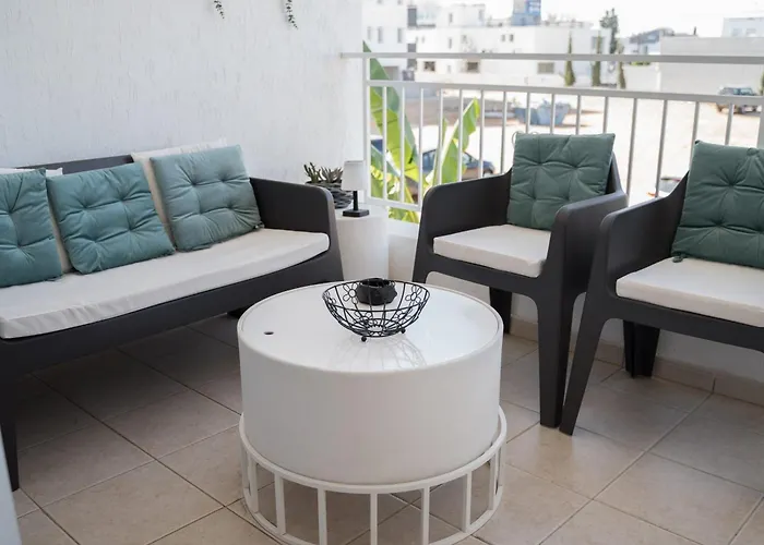 Delightful 1st Floor Xanthippis * Strovolos